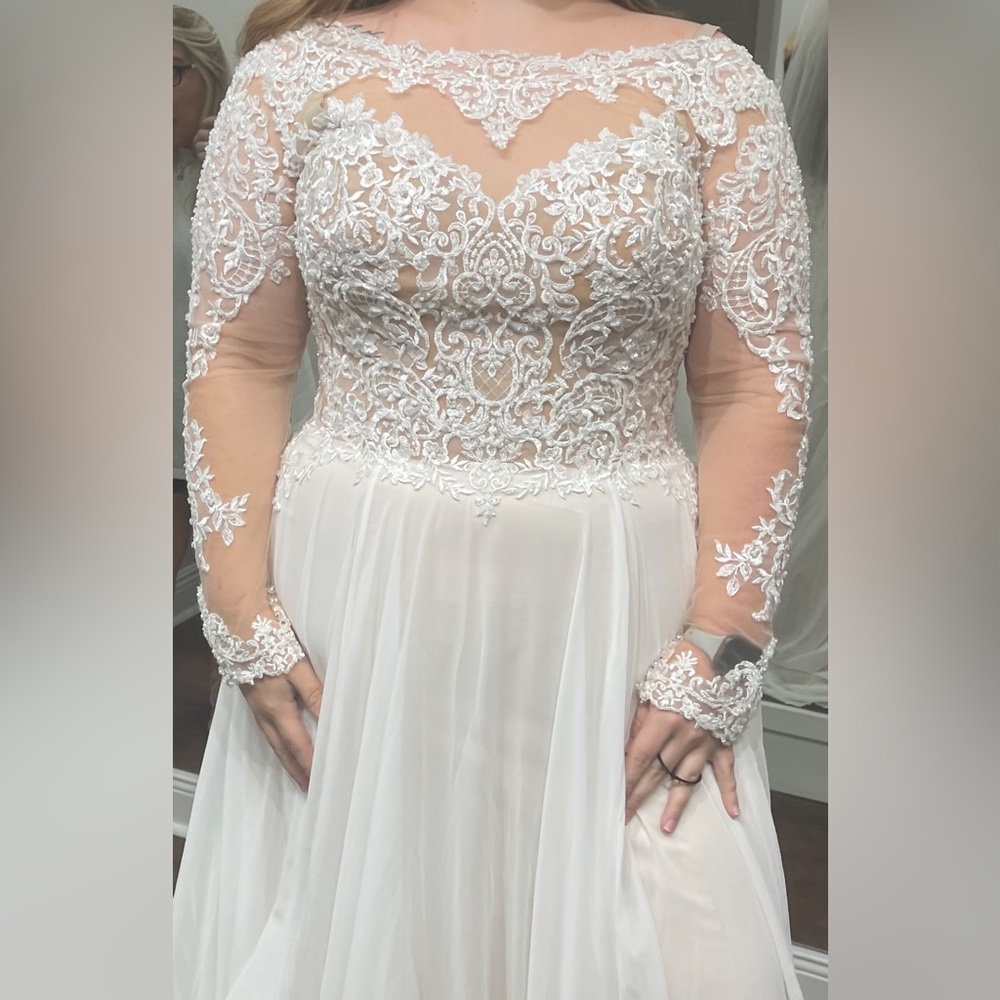 Maggie Sottero Cream Long Sleeve Lace Scoop Neck Bridal Gown